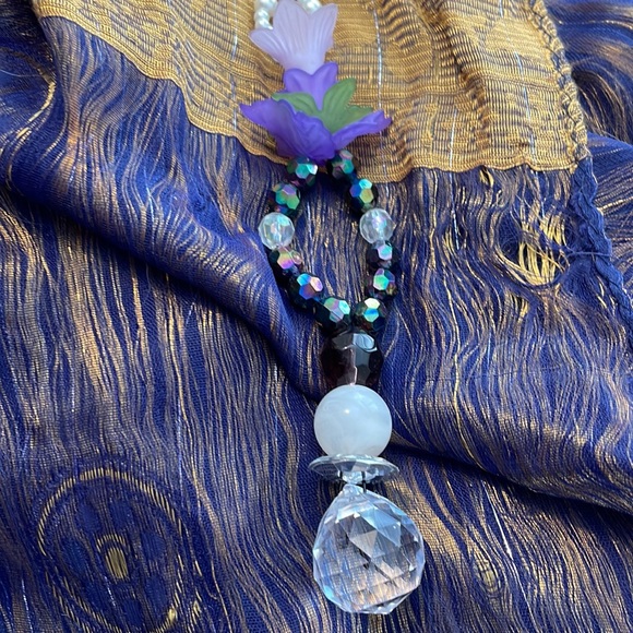 Butterflies & Blooms Sun Catcher for Indoor or Outdoor Use Purple & White - Picture 5 of 6